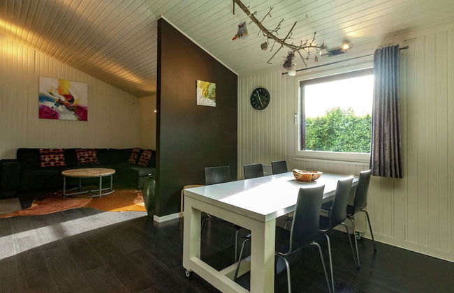 Luxurious Bungalow in Bullange with Hot Tub - Photo 23