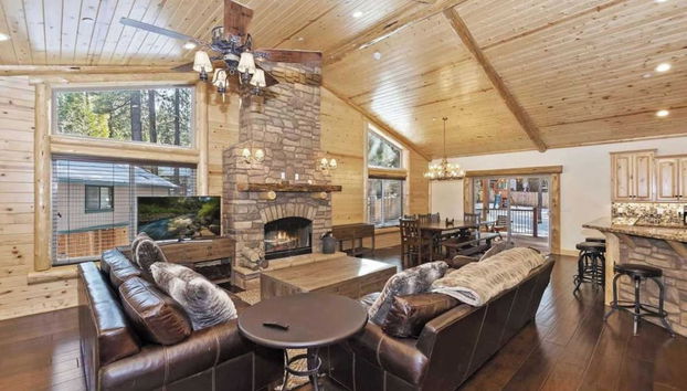 Paradise Pines by Avantstay Beautiful Big Bear Home Only 1 Mile To Snow Summit! - Foto 5, Zona de estar