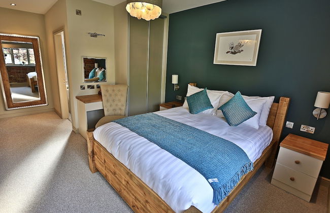 The Cock O' Barton - Photo 1