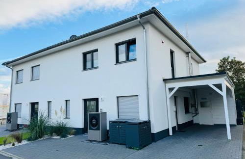 8 Personen Ferienhaus ,,Seegelblick" am Goitzschesee, erste Reihe am Strand mit Sauna, Whirlpool, Kamin, Wallbox & SUP - Foto 39