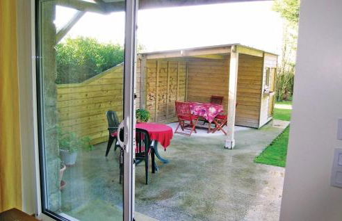 1 Bedroom Awesome Home In Carolles - Foto 9