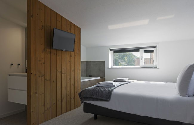 Lodge in Vlissingen Near North Sea Beach - Photo 4