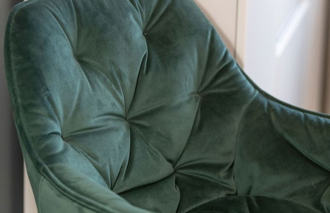 Unique Bright Apartment by Renters - Photo 34