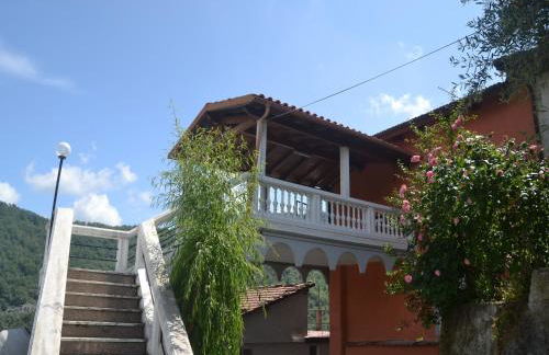 Nature Retreat in Testico - Photo 20