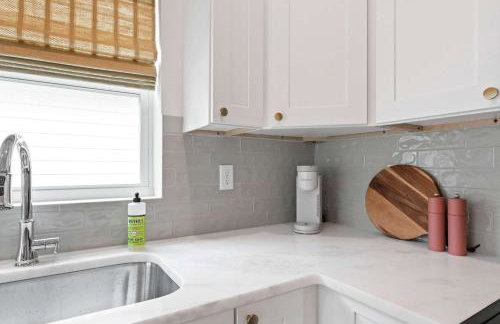 New Champion Cottage - 2BR Retreat Near Sportsplex - Foto 17