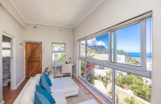 Perfect Getaway in Clifton - Photo 16