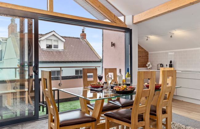 Billycan Penthouse - Tenby Town Centre - Photo 10