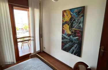 Ampio appartamento in centro con vista - terrazze, parcheggio gratuito e Wi-Fi - Foto 15