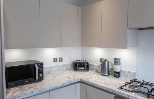 Bensons Hill - Stylish 2-Bed Home with Garden & Parking - Foto 25