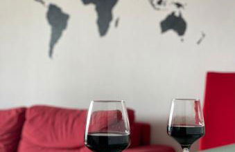 Traveler's Beach Apartment with sea view, free coffee & parking - Photo 22