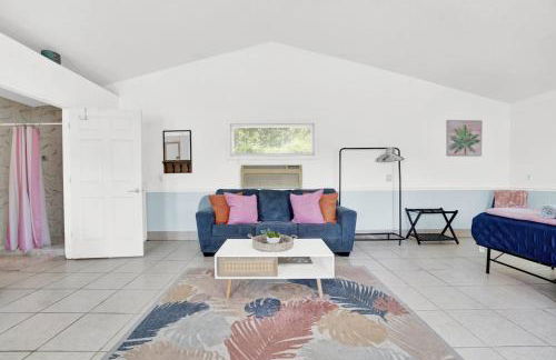 The Splash Pad Sleeps 13 w Pool Patio and Garage - Foto 43