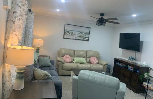 School Village Walk-in shower and jetted tub - Foto 50