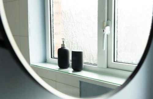 Modern 2-Bed Near Station - Ideal for Relocations & Contractors - Foto 33