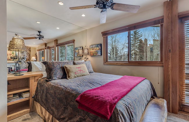 Laurelwood Condominiums - Foto 21