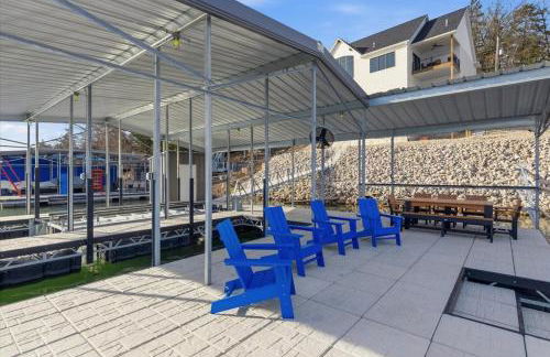 Modern Lakefront Escape | The Twelve - Foto 61