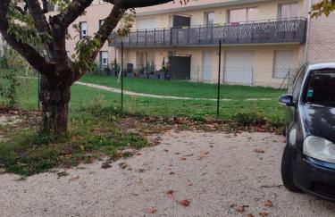 Super studio rez de jardin avec extérieur - Foto 11