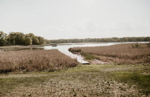 Centrally located - Perch Lake Bungalow - Hot-tub! - Foto 8