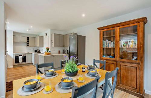 3 Bed in Acton oc-c28929 - Photo 10