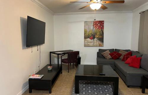 Modern 2 BR near shops, WD fast WiFI 2000mbps 10 min to beach Bliss 7 - Foto 9