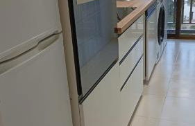 Apartamento cerca del centro con parking gratuito - Photo 6