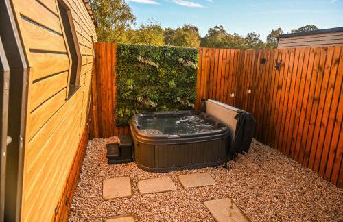 Newmore Highland Pods with Hot Tubs on NC500 - Foto 63