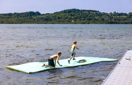 Camp Birch: Waterfront Home on Lake Leelanau - Foto 30