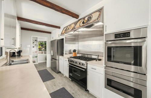 La Jolla Hilltop Haven with Ocean Views and Spa - Foto 20