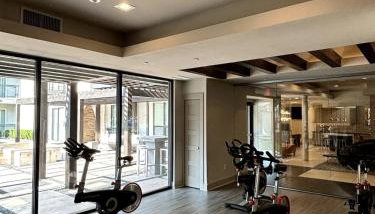 1BR Pool View Gym Near Austin Domain Vibes - Foto 4