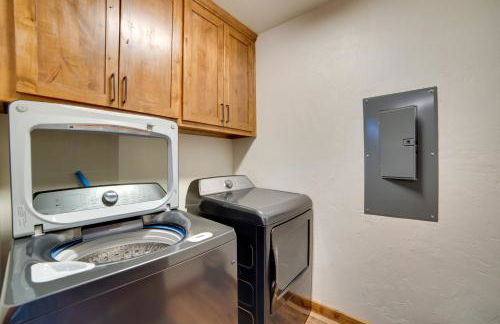 Porch and Fire Pit Ranch Retreat in Blue Ridge! - Foto 20