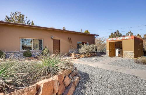 Artsy Studio with Patio 25 Mi to Santa Fe - Foto 15