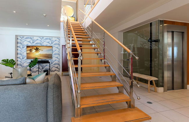 Clifton YOLO Spaces – Clifton Mansion Villa - Photo 64