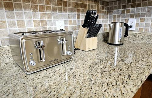 Dallas Lakeside Bliss Stay - Private Pool, Air hockey and High speed internet - Foto 21