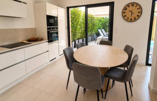 Villa avec piscine privée à 400m de la plage - 4 chambres - Foto 14