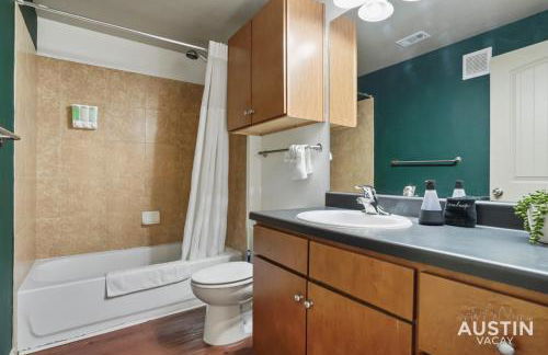 Stylish 4BR with Smart TV and Free Garage Parking - Foto 20