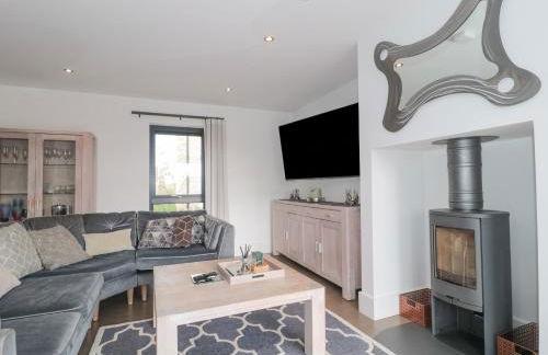 Agua de Plata, 16 Wakeling Island, Silverlake - Photo 4