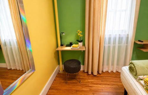 Lemon Vibes room in Guesthouse - Photo 8