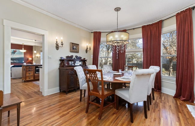 City Park Charm - Vintage Home w/ Modern Comforts - Foto 28