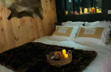 Le chalet romantique, SPA, Écran cinéma, Lit king size, day use, 10 min centre - Foto 18