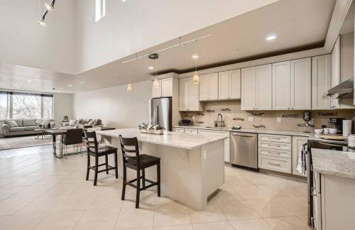 Luxury Loft With Skyline Viwes In RiNo - Foto 14