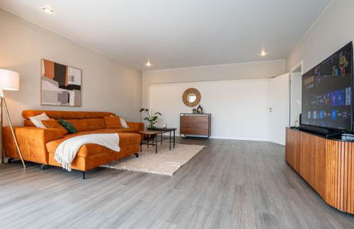 Design Apartment zentral für 6 in Andernach: Ausblick, WiFi, Küche - Photo 6