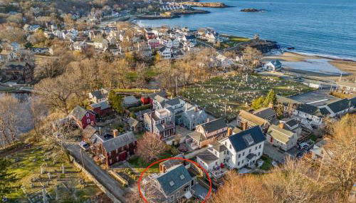 2BR Home|Downtown Rockport w/parking|Walk 2 Ocean - Foto 4