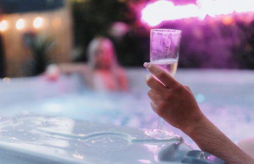 Cosy Hot Tub Getaway Bungalow - Foto 15