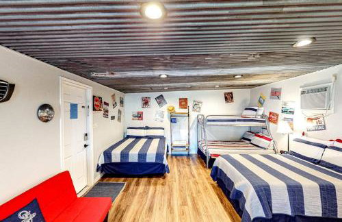 Charming Dog-Friendly Lakefront Home with Lake View, Dock, & Washer/Dryer - Foto 5