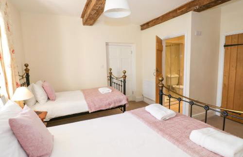 Lea Farm House - Photo 32