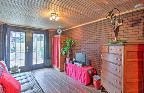 Historic Apt with Backyard - Mins to DT Jacksonville! - Foto 5