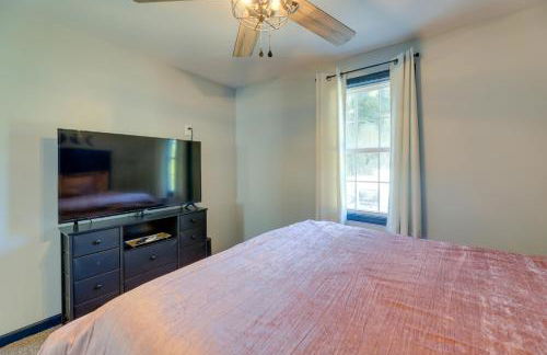 Walk to Fishing Pier, Newport Home with Deck! - Foto 19