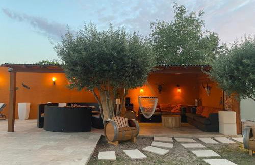 Villa Soleil Piscine Jacuzzi Pétanque Espace bbq billard et salons extérieurs - Foto 46