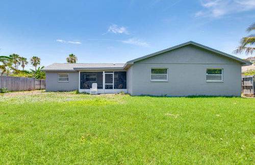 Pelican Beach Retreat! Family Home on Space Coast - Foto 27