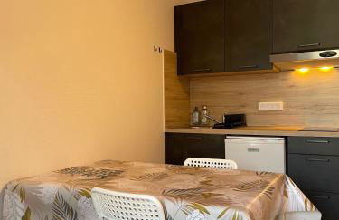 Meublé de Tourisme dans parc arboré 1000m2 - Sejour-la-Roche Eperon - Foto 14