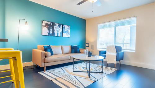 Chic King 1BR Downtown Access Pool Parking Gym - Foto 5